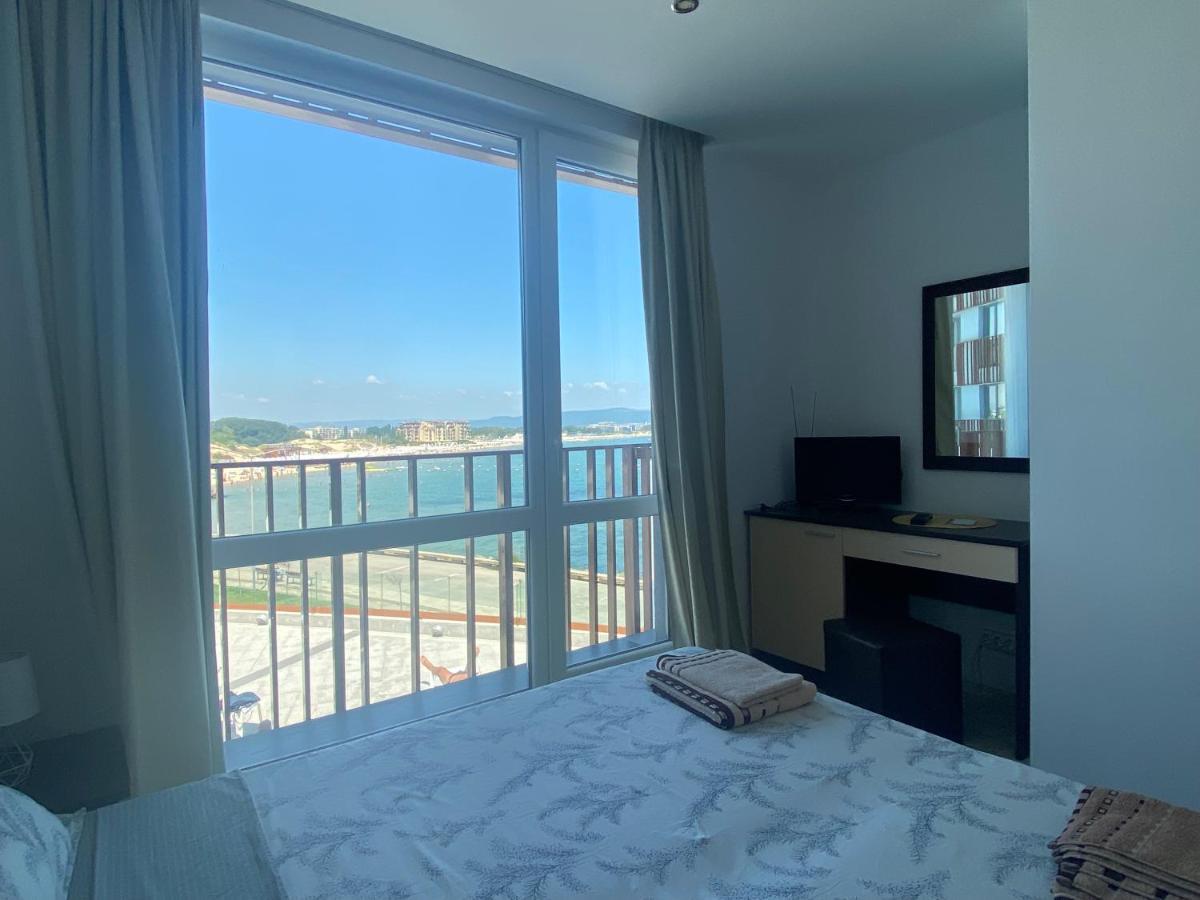 Paradiso 'В' 207 Two Bedroom Apartment 네세부르 외부 사진