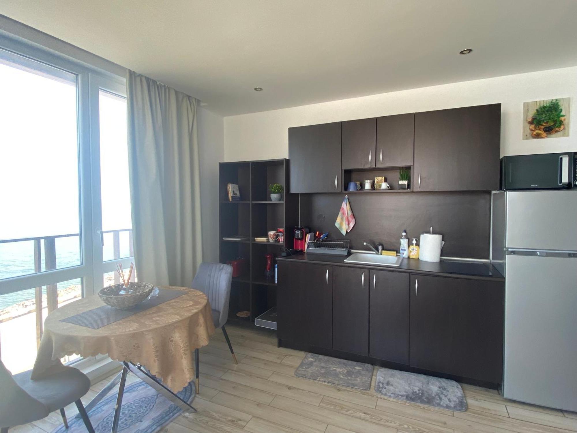 Paradiso 'В' 207 Two Bedroom Apartment 네세부르 외부 사진