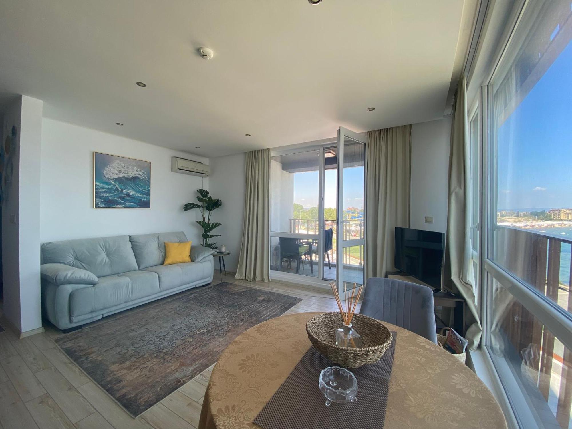 Paradiso 'В' 207 Two Bedroom Apartment 네세부르 외부 사진